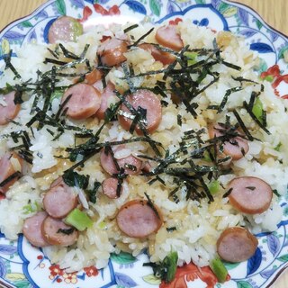 電子レンジで♪小松菜とウインナーとしらすの炒飯☆